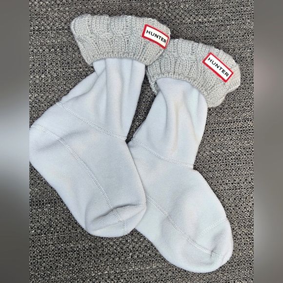 Women's Hunter Short Cable Knit Boot Socks, Size Medium - Picture 1 of 2